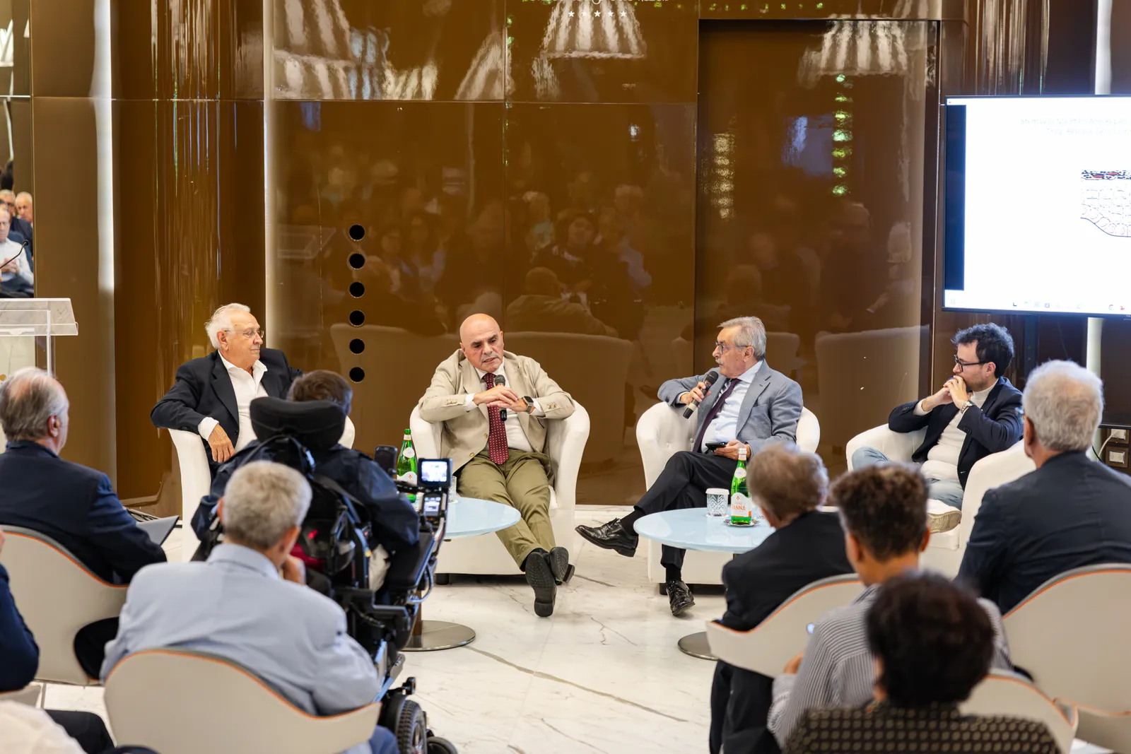 Il palco durante il panel