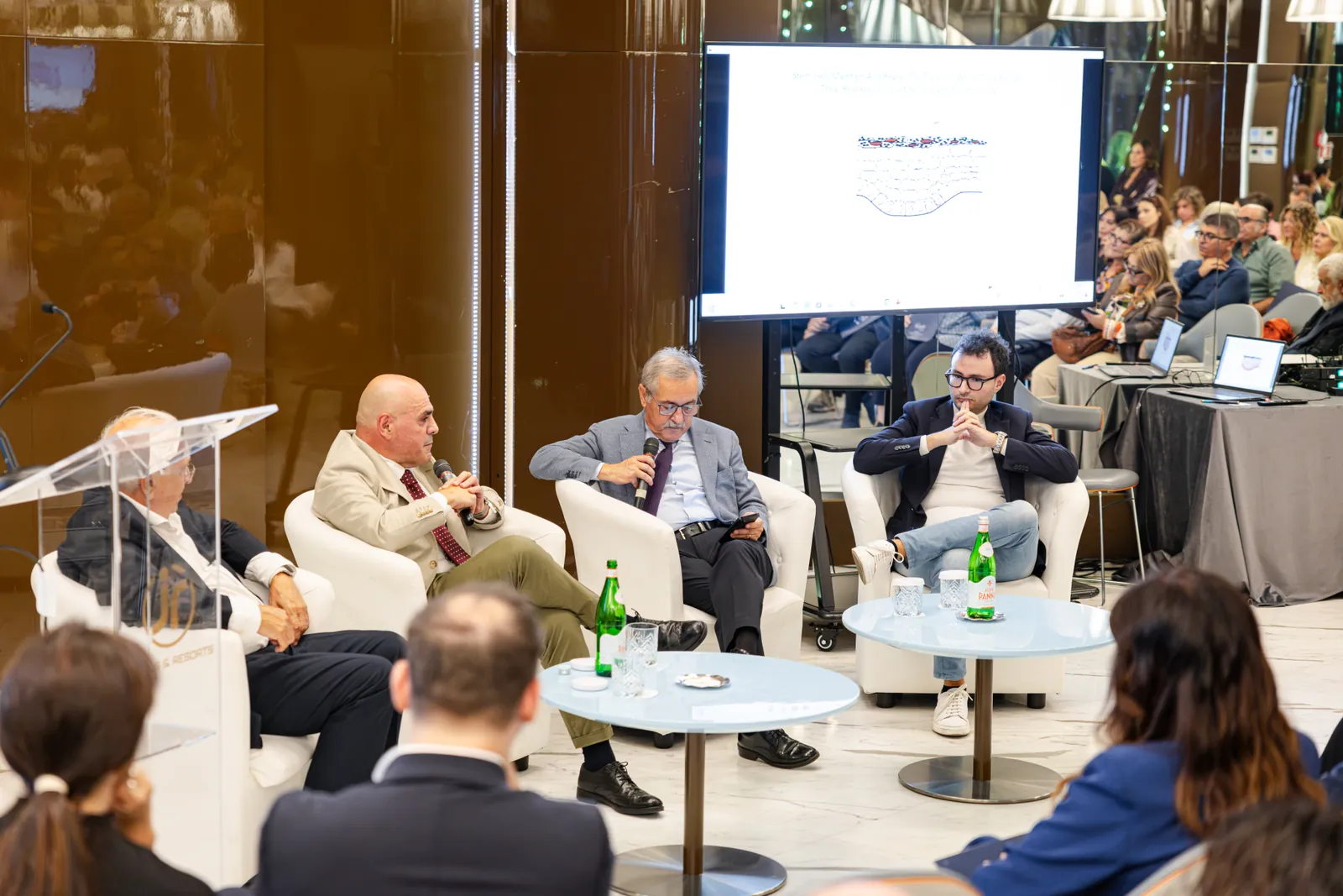 Il panel con le slide proiettate